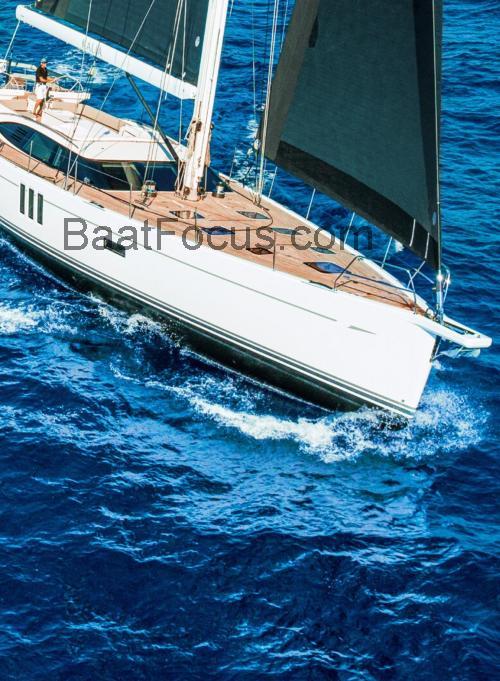 Oyster 745 	Spesifikasjoner og anmeldelser